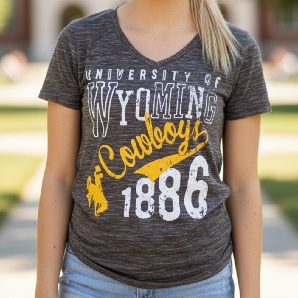 University of‎ Wyoming Cowboys 1886 Heathered V-Neck T-Shirt Women's L/G